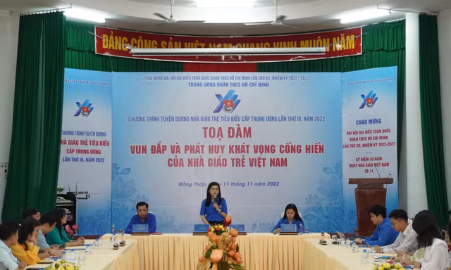 Phát huy khát vọng cống hiến của các nhà giáo trẻ 