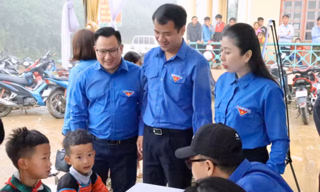 Mang Kỳ nghỉ hồng về vùng cao Tà Xùa