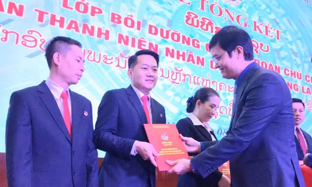 Hoàn thành lớp bồi dưỡng cán bộ Đoàn chủ chốt của Lào do Trung ương Đoàn tổ chức