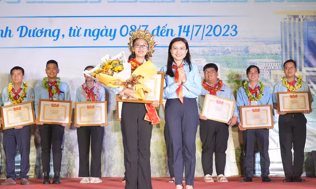 Trao chứng nhận 134 trại sinh đạt chuẩn Huấn luyện viên cấp I Trung ương