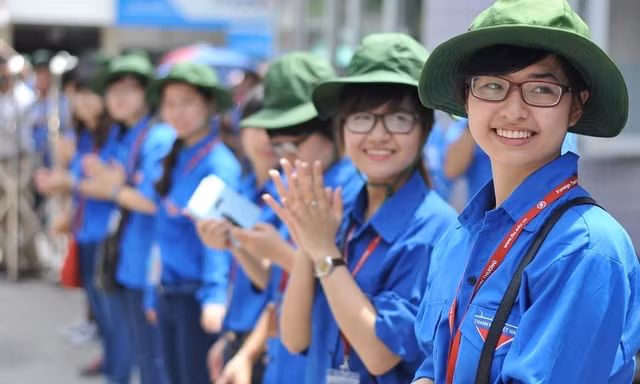 Bạn trẻ Thủ đô trải nghiệm không gian số trong Tháng Thanh niên năm 2023