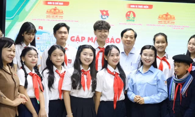 306 thiếu nhi tiêu biểu toàn quốc tham gia phiên họp giả định Quốc hội trẻ em lần thứ II