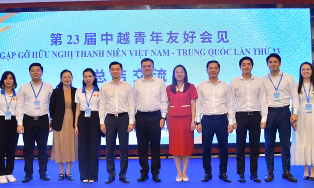 Vun đắp mối quan hệ hữu nghị ngày càng bền vững Việt Nam - Trung Quốc