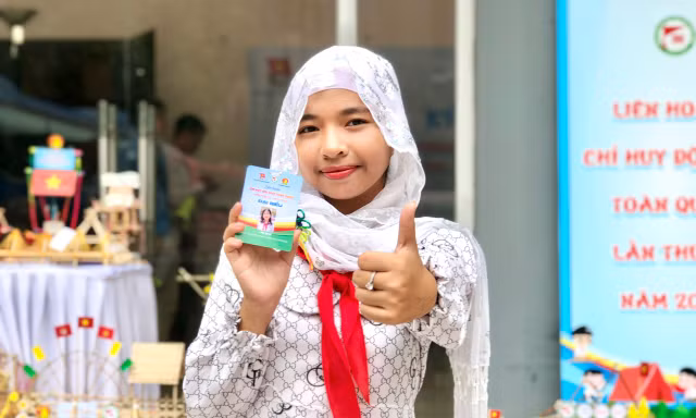 Những nữ sinh dân tộc thiểu số là Chỉ huy Đội giỏi toàn quốc