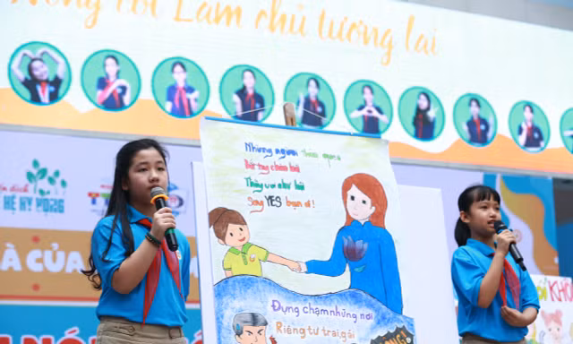 Học sinh Hà Nội truyền thông điệp bảo vệ bản thân