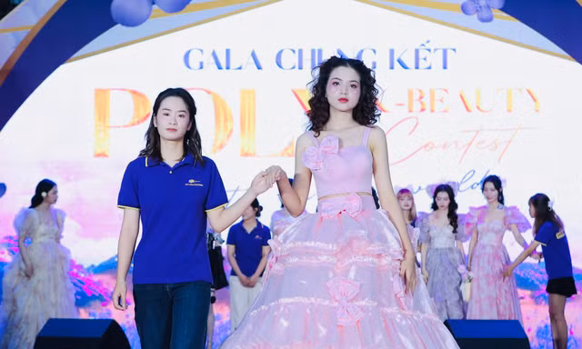 Độc đáo màn thi trang điểm nghệ thuật của sinh viên trường nghề
