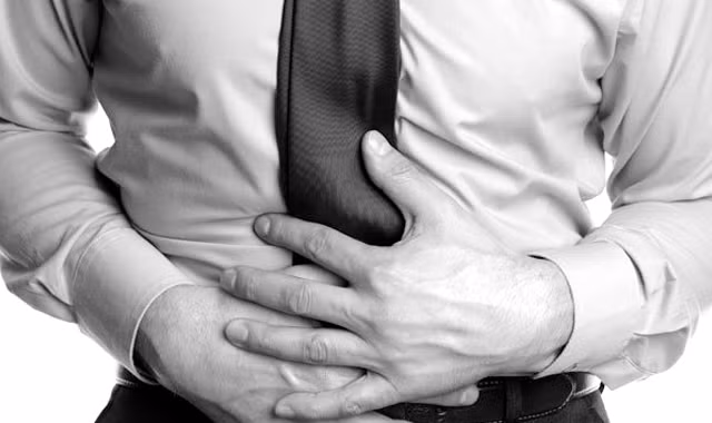 Điều trị viêm đại tràng mạn tính hiệu quả bằng lá mơ lông