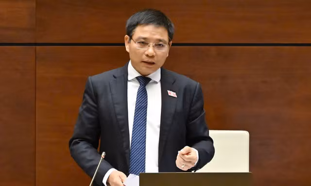 Tranh luận trường công, bệnh viện công vẫn phải 'cõng' thêm thuế 