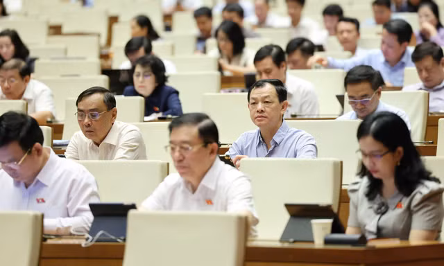 Ghi nhận công lao, đóng góp của 696 cấp huyện trước khi kết thúc hoạt động từ ngày 1/7