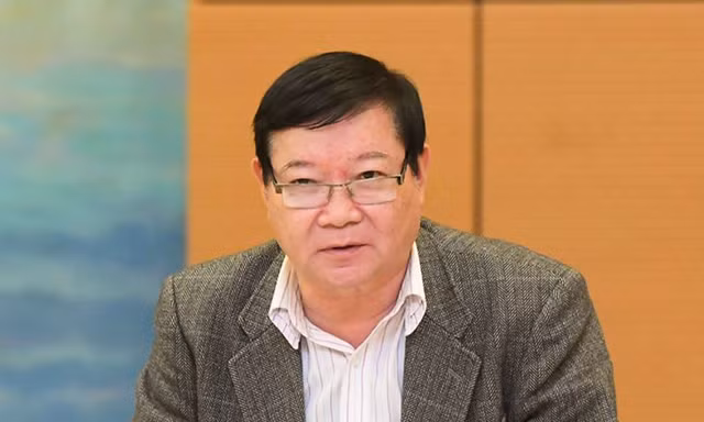Công tác cán bộ: ‘Chọn người xứng đáng, không chọn người quen’