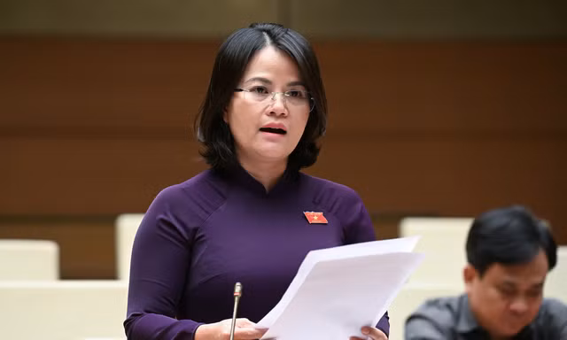 Ước mơ và thực tế phũ phàng: 'Tiền lương không tăng nhưng giá nhà tăng liên tục'