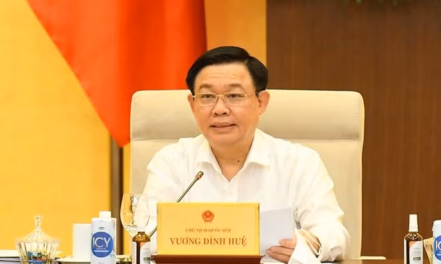 Chủ tịch Quốc hội Vương Đình Huệ tại phiên họp Uỷ ban Thường vụ Quốc hội 