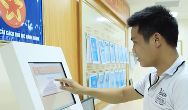 Thủ tướng yêu cầu 7 tỉnh thành miễn giảm phí, lệ phí dịch vụ công trực tuyến