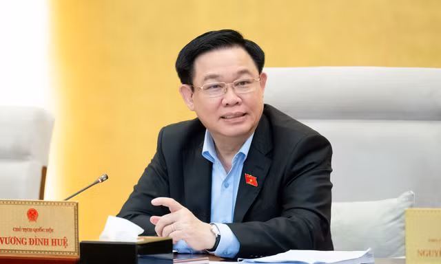  Chủ tịch Quốc hội: Thủ đô rất tuyệt vời, chỉ có điều không khí tệ quá