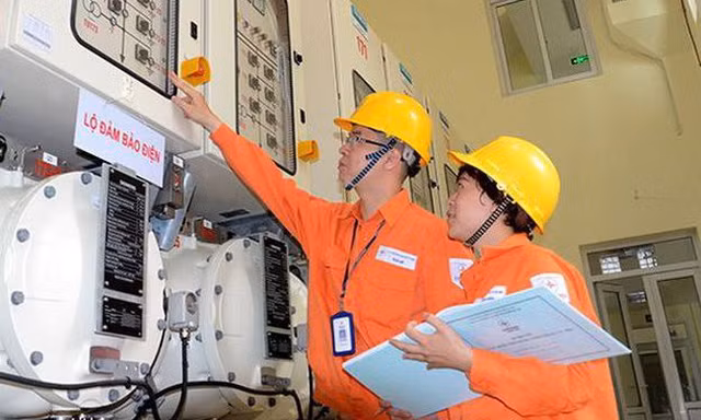 Đại biểu đề xuất đưa giá điện vào diện bình ổn, Bộ trưởng 'xin chưa tiếp thu'