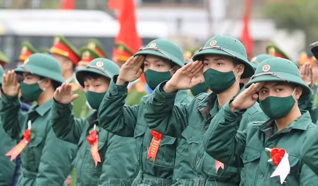 Bộ Quốc phòng phản hồi kiến nghị tạm hoãn nghĩa vụ quân sự với người tốt nghiệp đại học