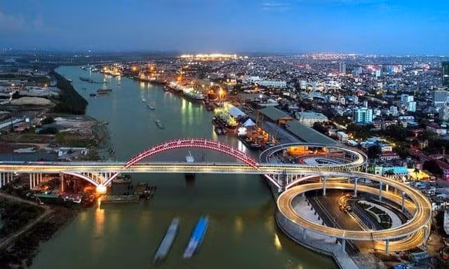 Chính phủ đề xuất chuyển tiếp cơ chế đặc thù tại 6 tỉnh, thành sau sáp nhập