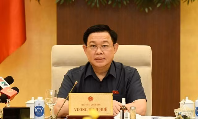 Chủ tịch Quốc hội Vương Đình Huệ tại phiên thảo luận 