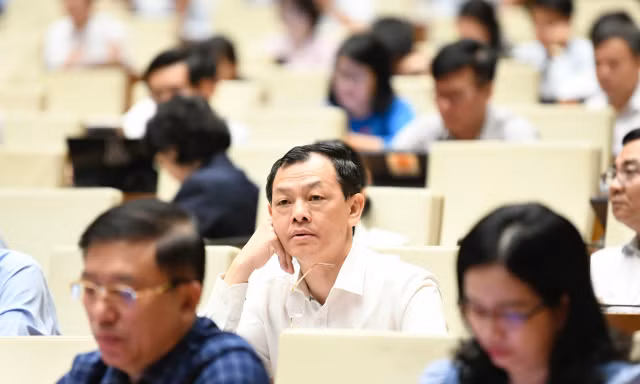 Quốc hội bàn về doanh nghiệp tư nhân làm các dự án quan trọng quốc gia 