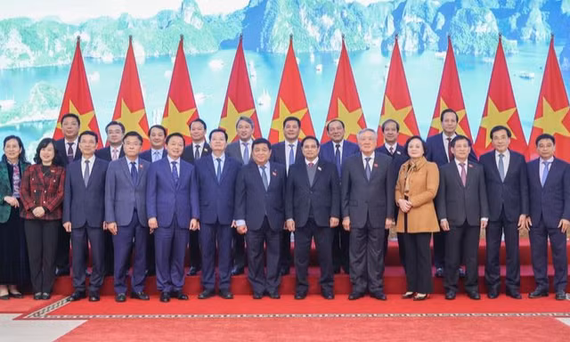 Thủ tướng giao nhiệm vụ cho các thành viên Chính phủ mới được bổ nhiệm