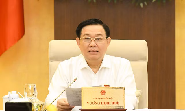 Chủ tịch Quốc hội Vương Đình Huệ tại phiên họp Uỷ ban Thường vụ Quốc hội. Ảnh Như Ý