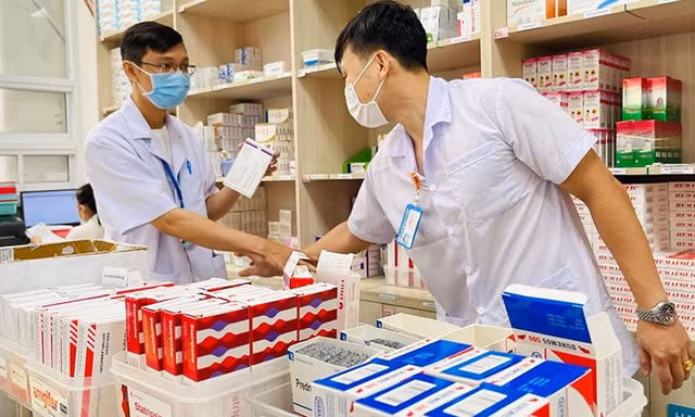 Cắt giảm tối đa thủ tục, không để việc thanh tra làm đình trệ đấu thầu, mua sắm thuốc