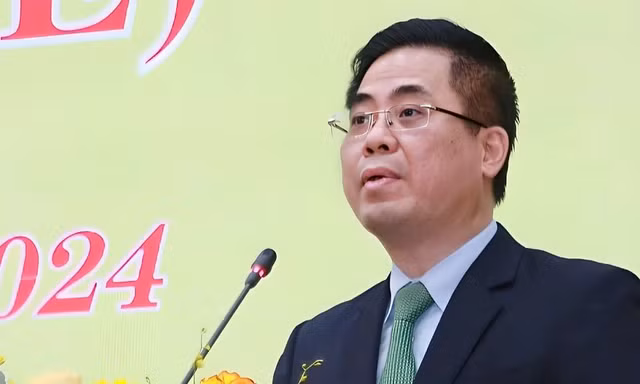 Phê chuẩn kết quả bầu Chủ tịch UBND tỉnh Quảng Ngãi