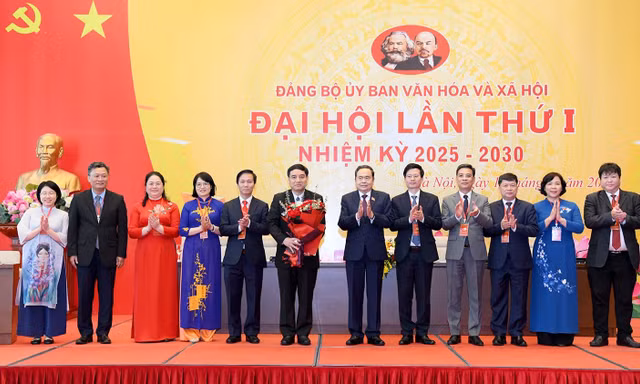 Chỉ định nhân sự Bí thư, Phó Bí thư Đảng ủy Ủy ban Văn hóa và Xã hội