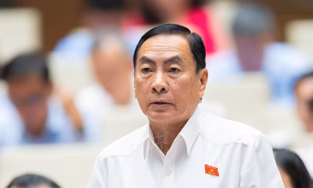 'Không ai rảnh đi họp để quyết định việc riêng của người khác'