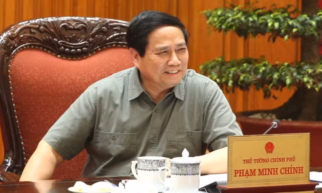 Thủ tướng: Tăng thu, triệt để tiết kiệm chi 