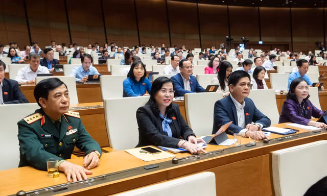 Quốc hội yêu cầu khẩn trương giải quyết các vụ án tạm đình chỉ