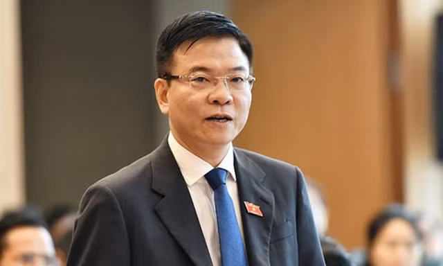 Bộ trưởng Bộ Tư pháp Lê Thành Long