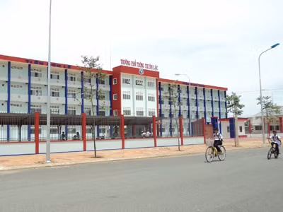 Dân chạy chỗ học cho con, doanh nghiệp chán việc xây trường