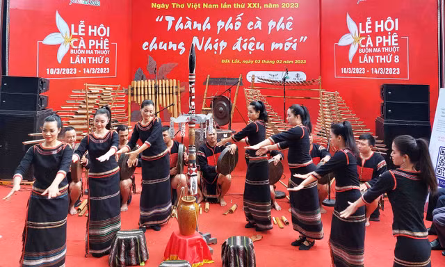 Đậm bản sắc văn hóa Tây Nguyên trong Ngày thơ Việt Nam 2023 tại Đắk Lắk