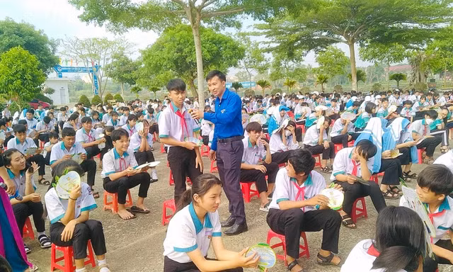Tuổi trẻ Đắk Lắk trang bị kỹ năng sống cho thiếu nhi