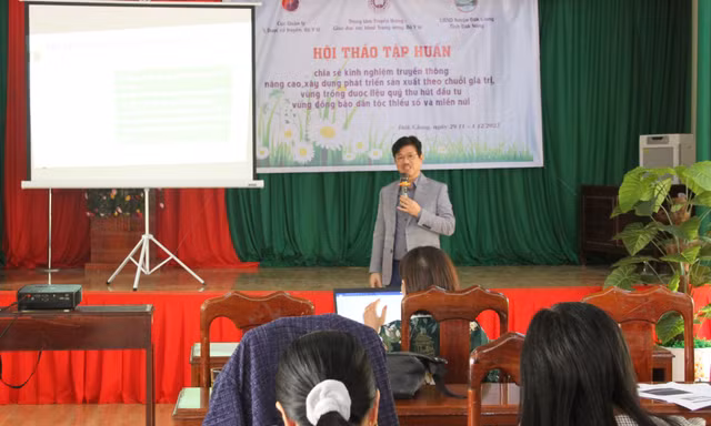 Đánh thức tiềm năng dược liệu quý, tạo sinh kế bền vững vùng đồng bào dân tộc thiểu số