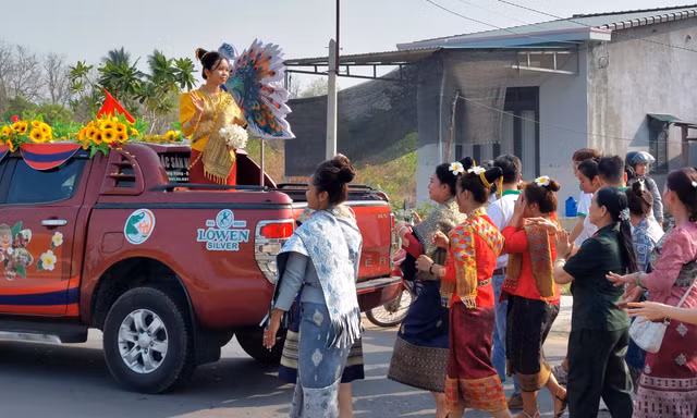Tết cổ truyền Bunpimay: Lần đầu rước 'nàng chúa xuân Nang Sangkhane'