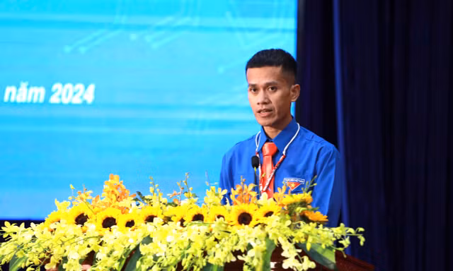 Anh Y Lê Pas Tơr tái cử Chủ tịch Hội LHTN Việt Nam tỉnh Đắk Lắk khoá IX