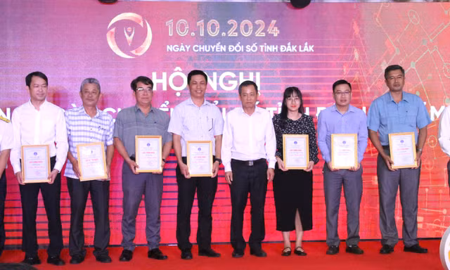 Trên 1.900 tổ công nghệ số cộng đồng đưa người dân đến gần hơn với chính quyền số