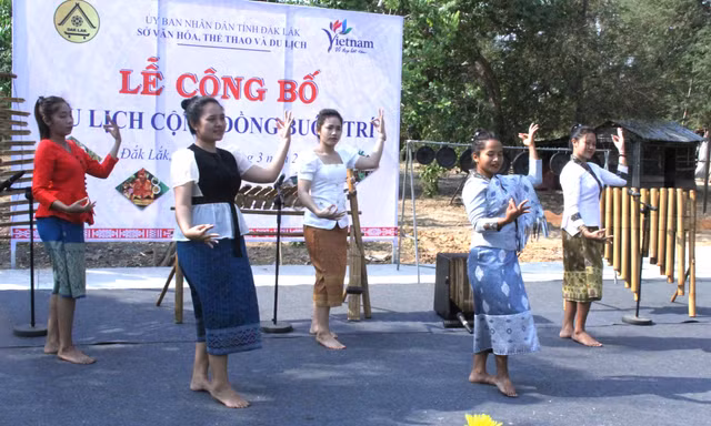 Buôn du lịch cộng đồng đầu tiên ở Buôn Đôn 