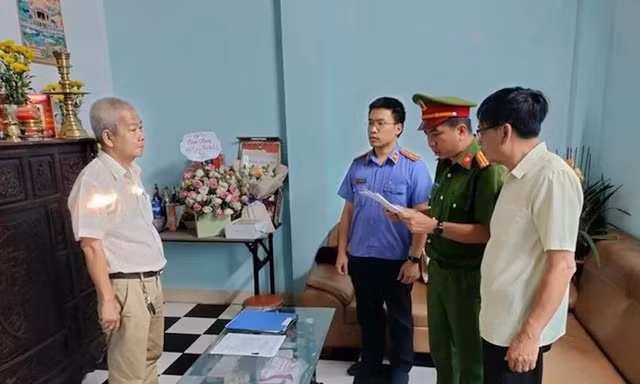 Khởi tố một giám đốc tổ chức khai thác đá ngoài phạm vi cấp phép