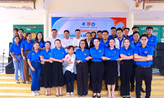 Rạng rỡ sắc xanh tuổi trẻ Tây Nguyên