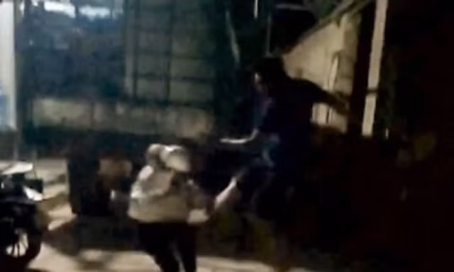 Xôn xao clip đánh con dâu trên mạng xã hội: Người bố chồng nói gì?