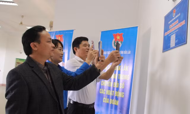 Trau dồi tình yêu lịch sử truyền thống cho thế hệ trẻ