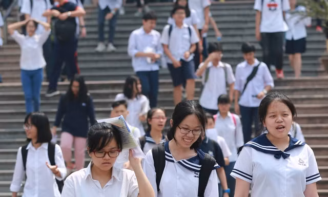 Điểm thi lớp 10 năm nay điểm ngoại ngữ thấp nhất. 