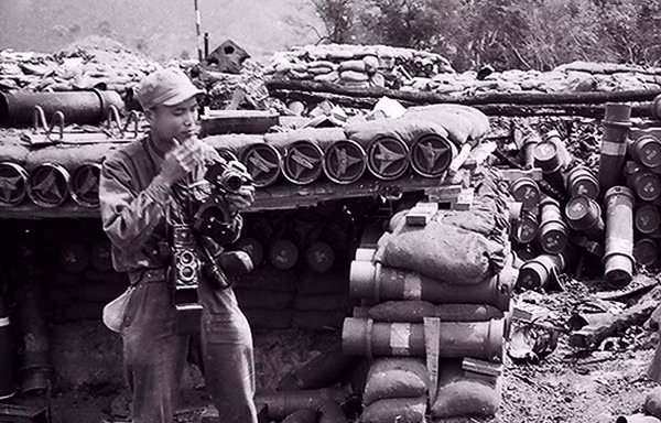 Lương Nghĩa Dũng trên đồi 365, năm 1971 Ảnh: Tư liệu