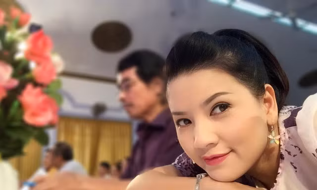 Ngọc Trinh 'Mùi ngò gai' nhận danh hiệu NSƯT: Không phải may mắn!