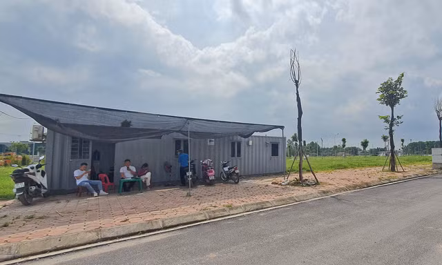 Chuyên gia cảnh báo nhà đầu tư cẩn trọng khi đổ tiền vào thị trường nhà đất 