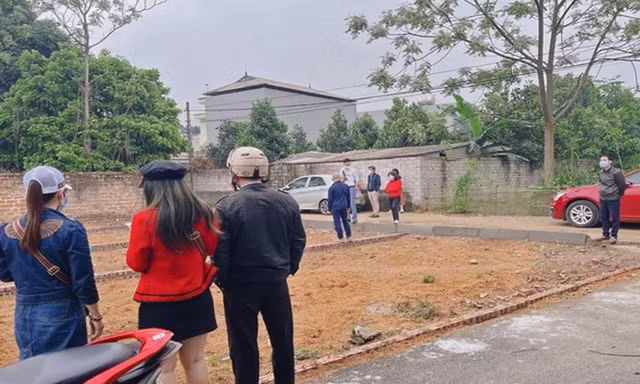Đề xuất dừng cuộc đấu giá đất khi mức trúng bị đẩy lên quá cao