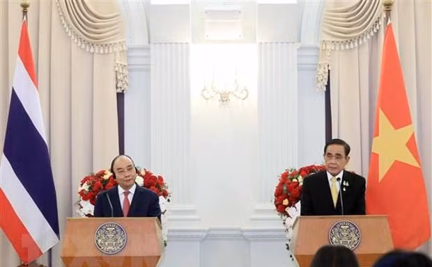 Chủ tịch nước Nguyễn Xuân Phúc và Thủ tướng Thái Lan chủ trì họp báo 